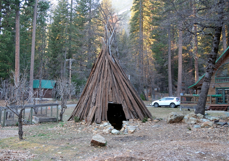 IMG_3064-tepee.jpg