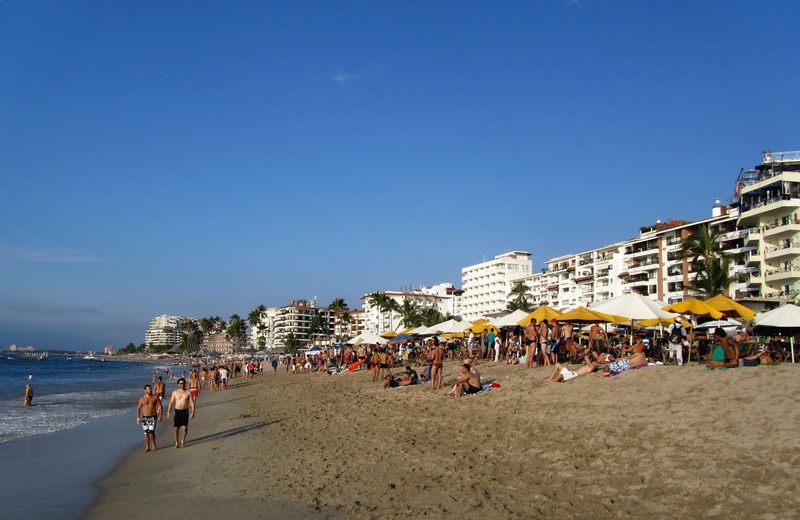 IMG_1655-playa-los-muertos.jpg